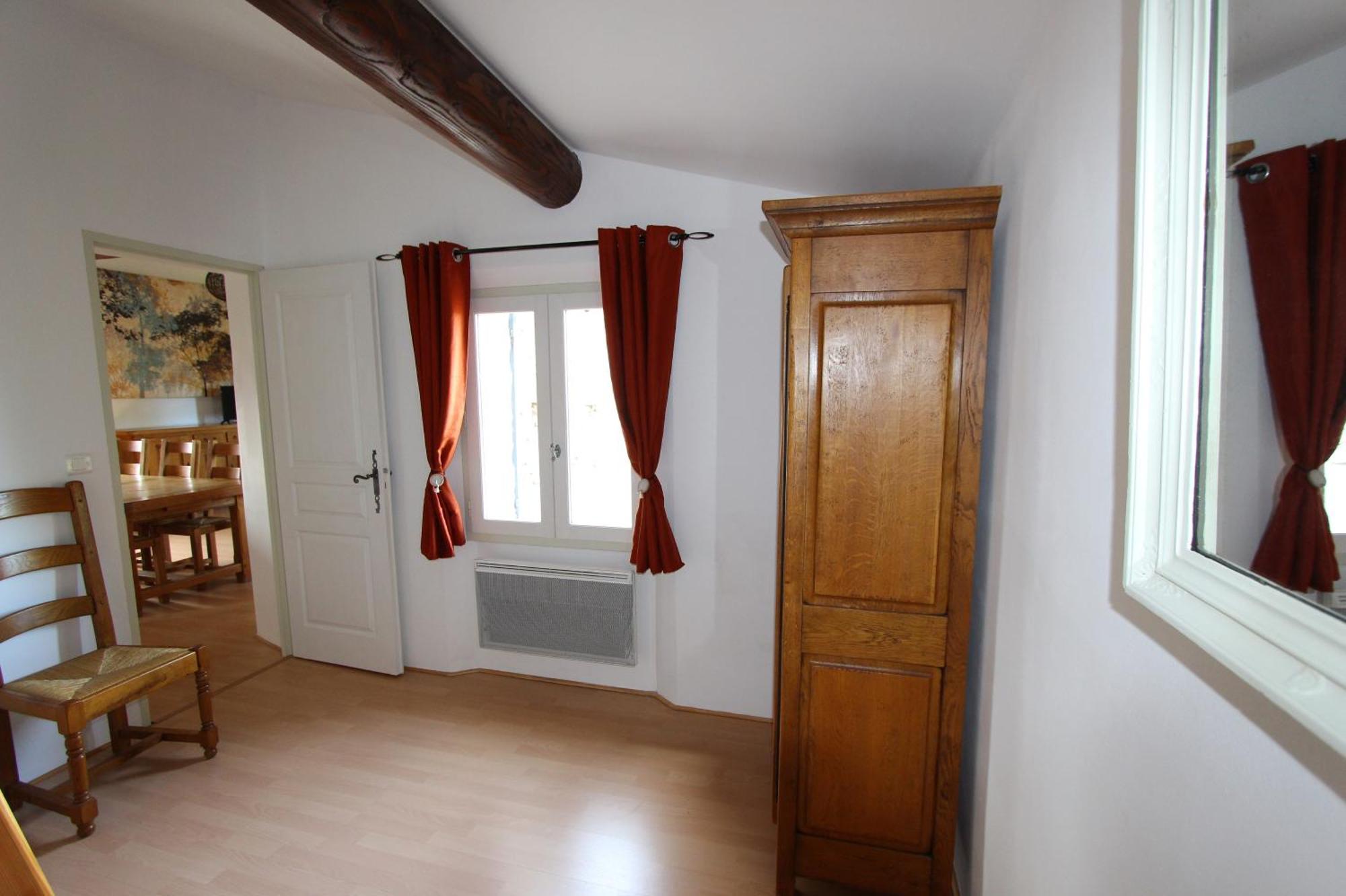 Gites Provence Et Nature - Entre Luberon Et Monts De Vaucluse Cabrieres-d'Avignon Room photo