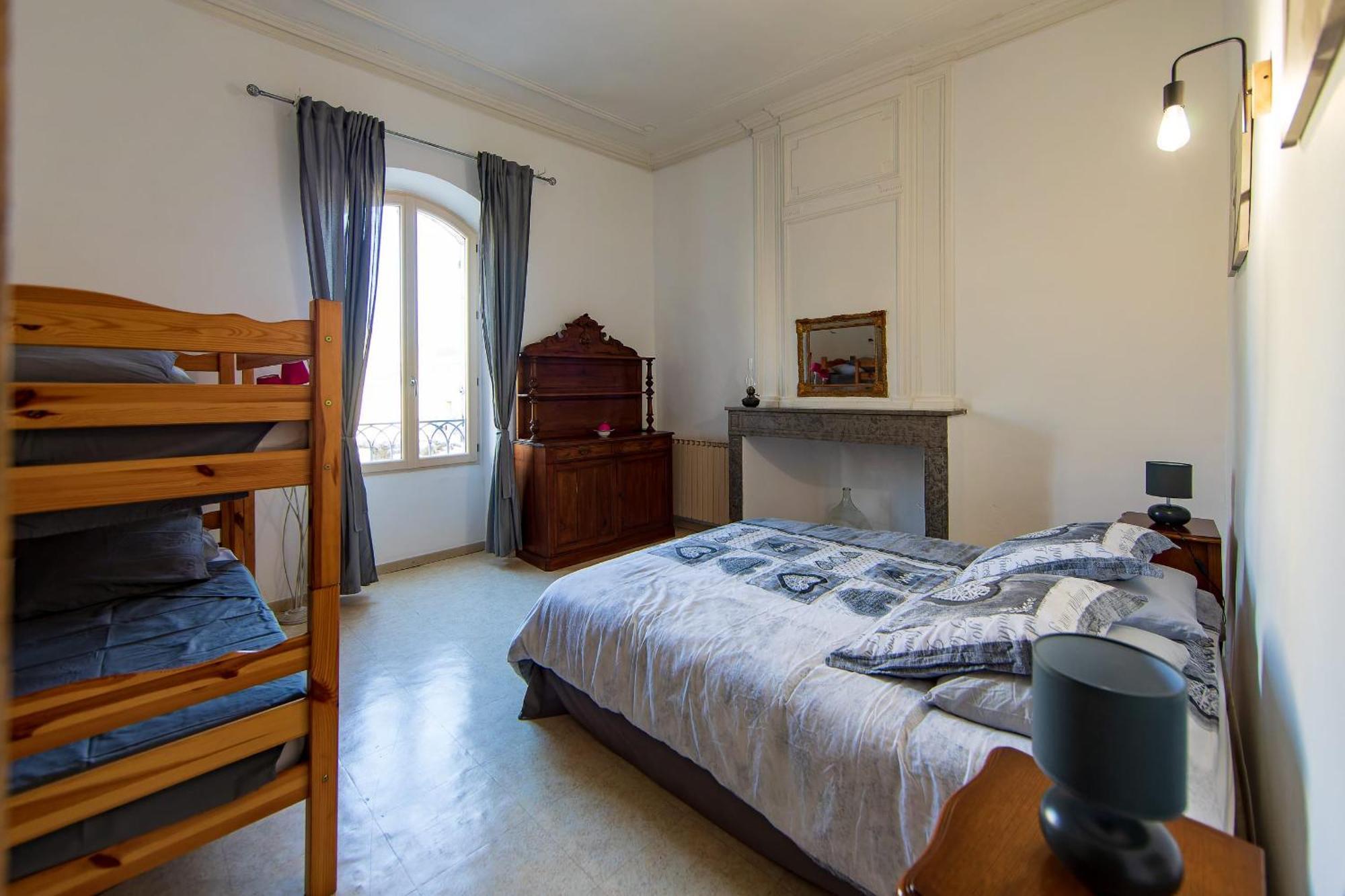 Gites Provence Et Nature - Entre Luberon Et Monts De Vaucluse Cabrieres-d'Avignon Room photo
